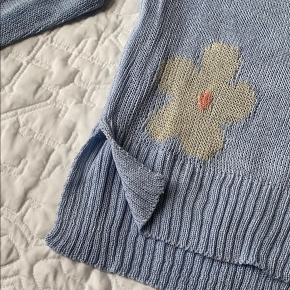 Fifty Street distressed flower sweater - Picture 3 of 3